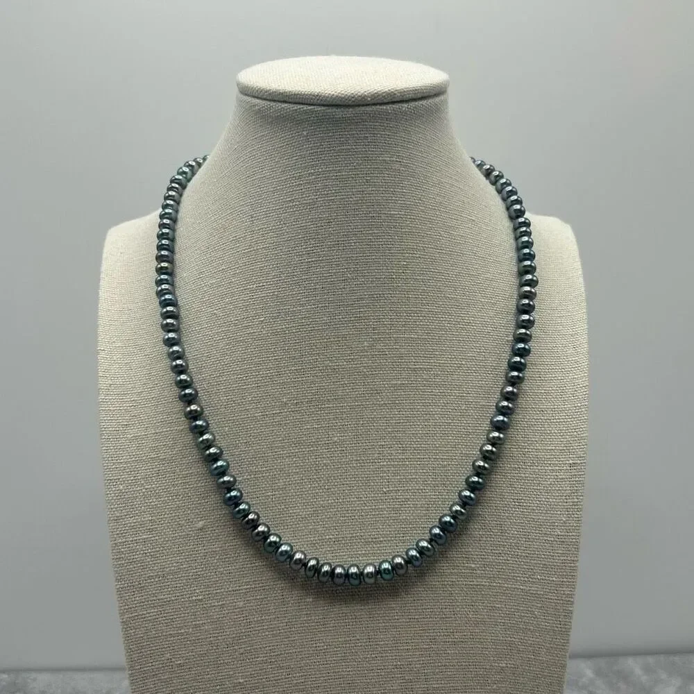 NWOT Natural Real Fresh Water Womens Blue Purple Pearl Bead Necklace 17.5 in